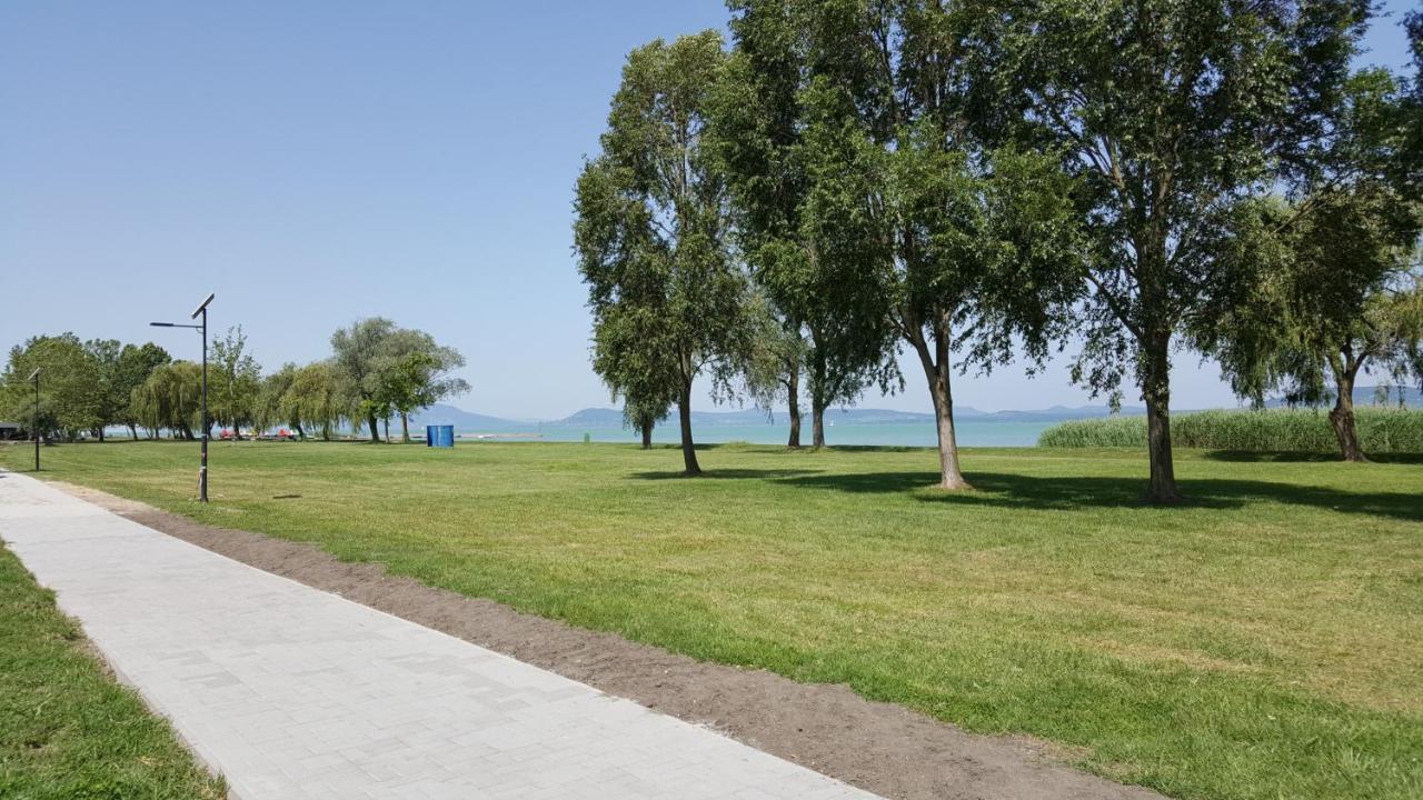 Lelle Resort B21 بالاتوليلّي المظهر الخارجي الصورة