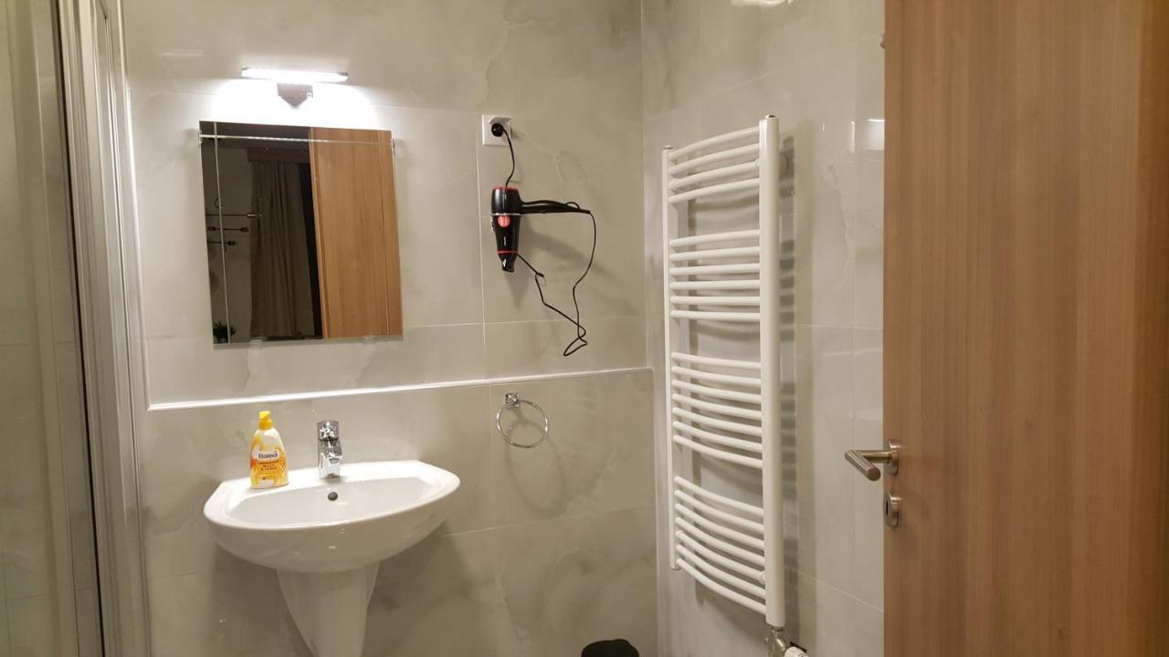 Lelle Resort B21 بالاتوليلّي المظهر الخارجي الصورة
