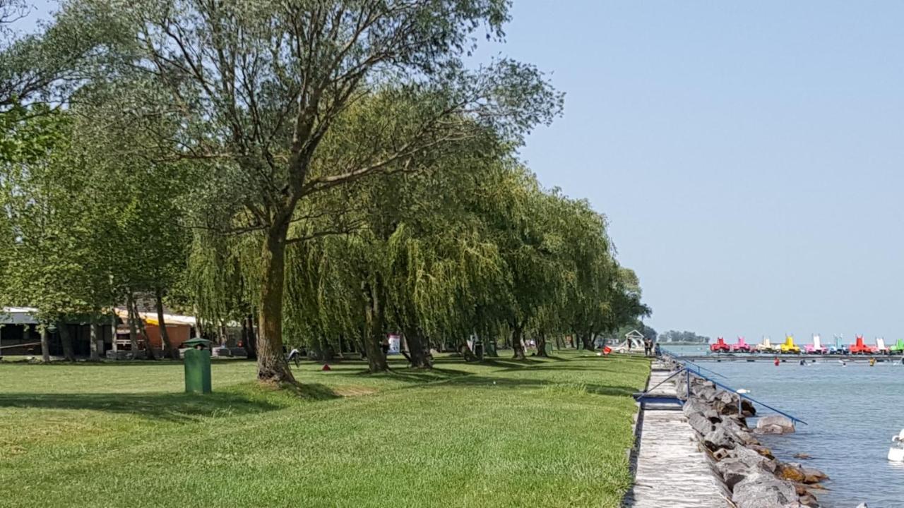 Lelle Resort B21 بالاتوليلّي المظهر الخارجي الصورة